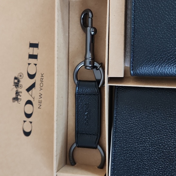 NWT IOB Coach Black Calf Leather 3 In 1 Wallets & Key Holder Set ๐ค๐ - Picture 12 of 15